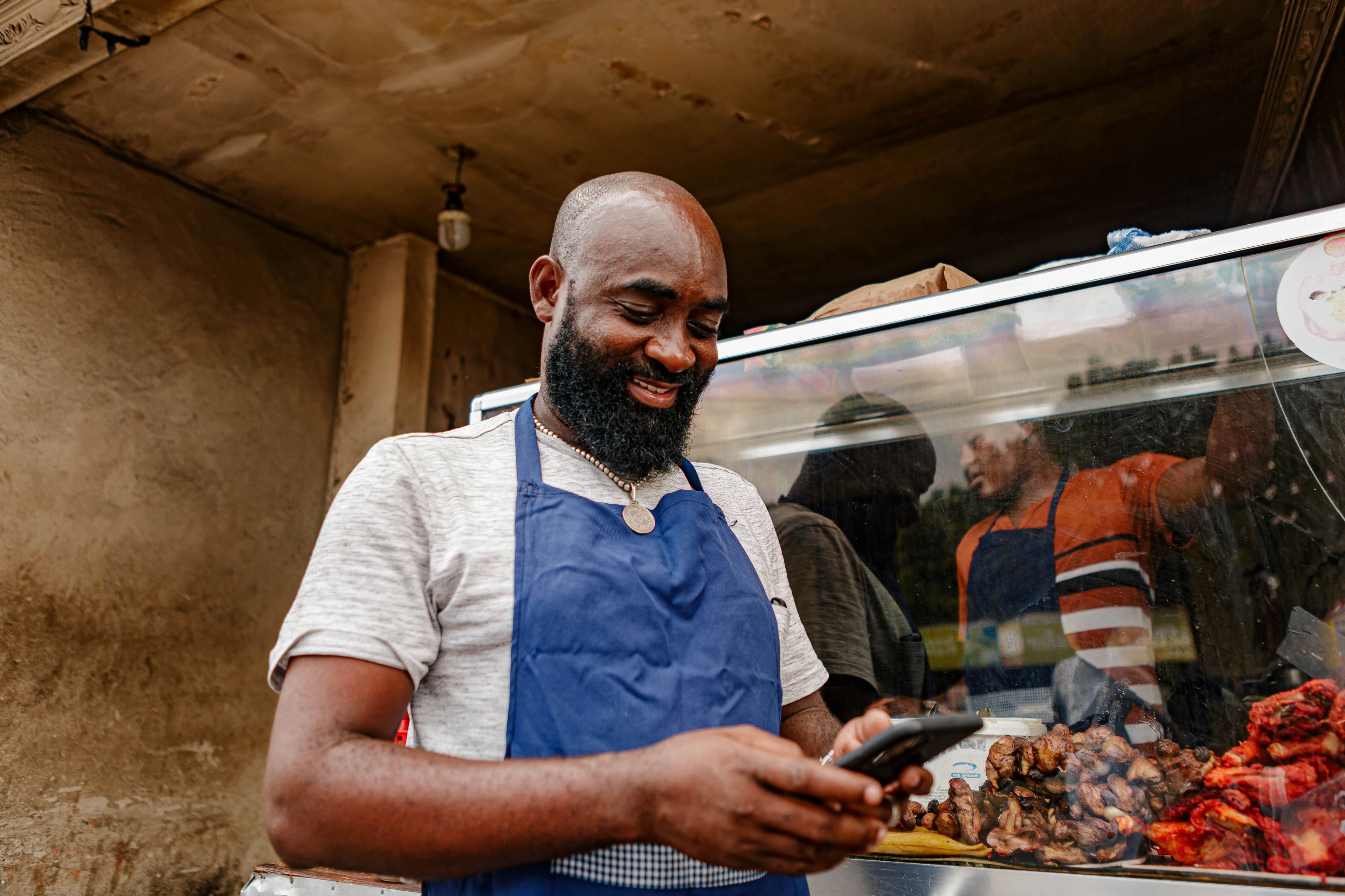 ali-mkumbwa-uk3ey vhDKA-unsplash